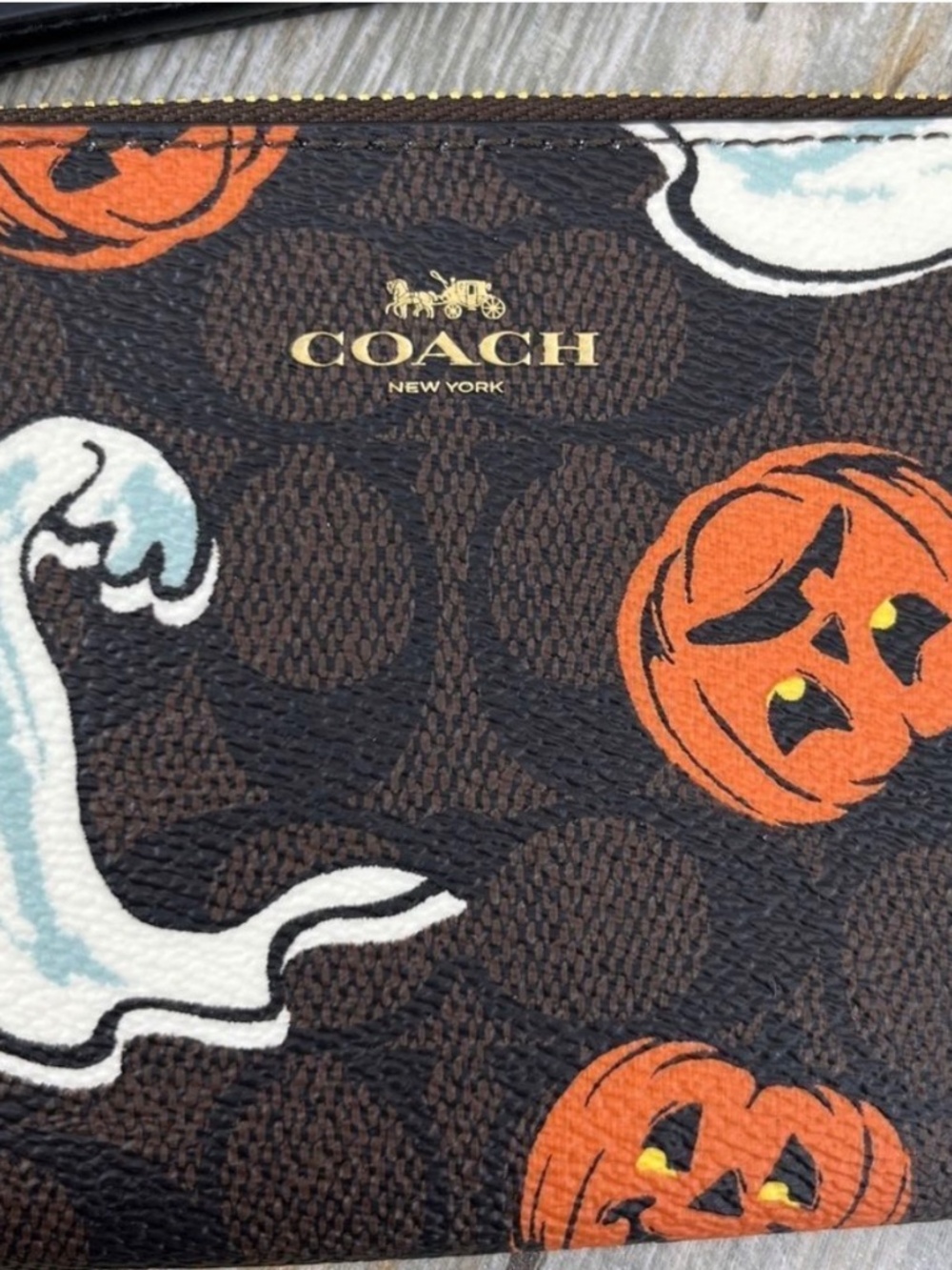 Coach Corner Zip Wristlet With Halloween Print Bag Wallet Purse - Picture 2 of 6